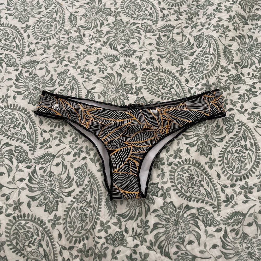 Room Tropical Bikini Bottom